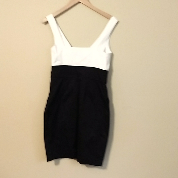 Express Design Studio Dress - Picture 2 of 4